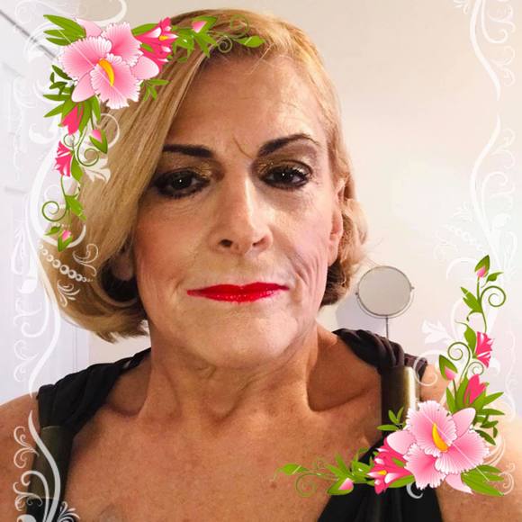 Meet your Posher, Carole - Picture 1 of 1